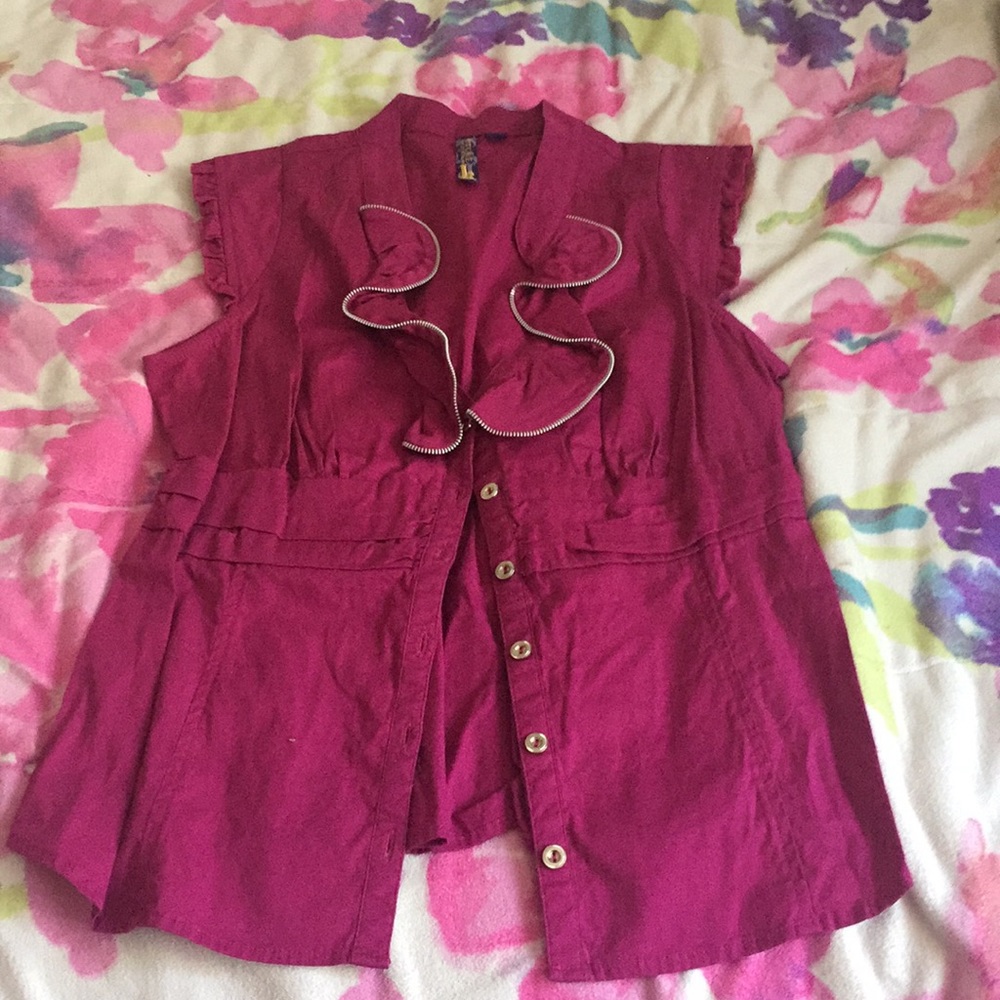 Magenta top